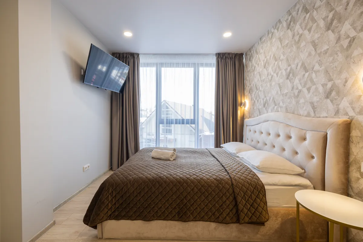 Quadruple room 2-6 — Dharma Stay (6)