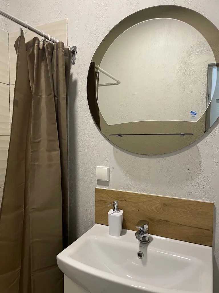 Double Room 3-3 — Dharma Stay (2)