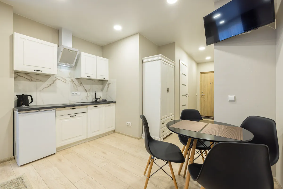 Apartments 2-7 — Dharma Stay (7)