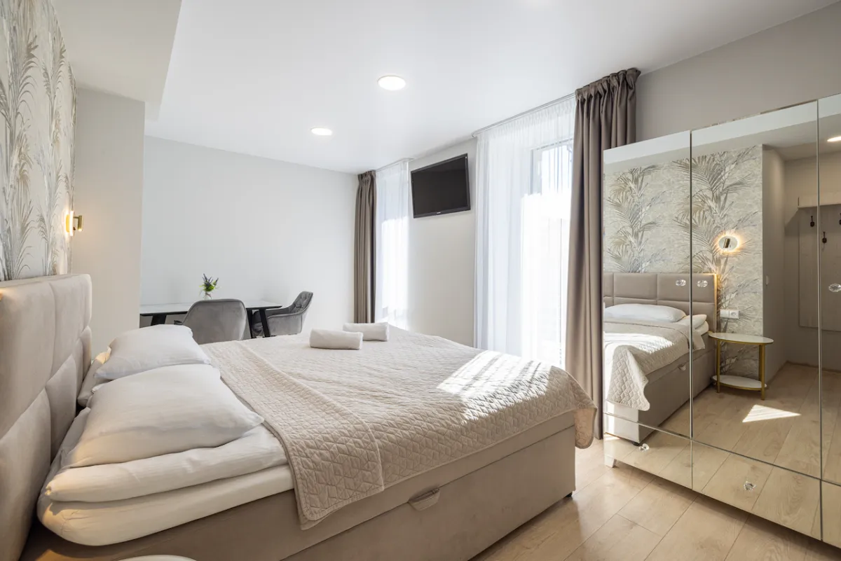Double Room 2-8 — Dharma Stay (13)