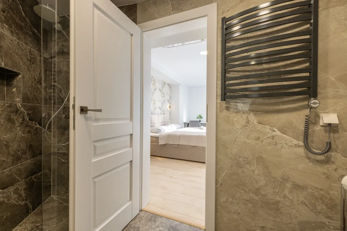 Double Room 2-8 — Dharma Stay (8)
