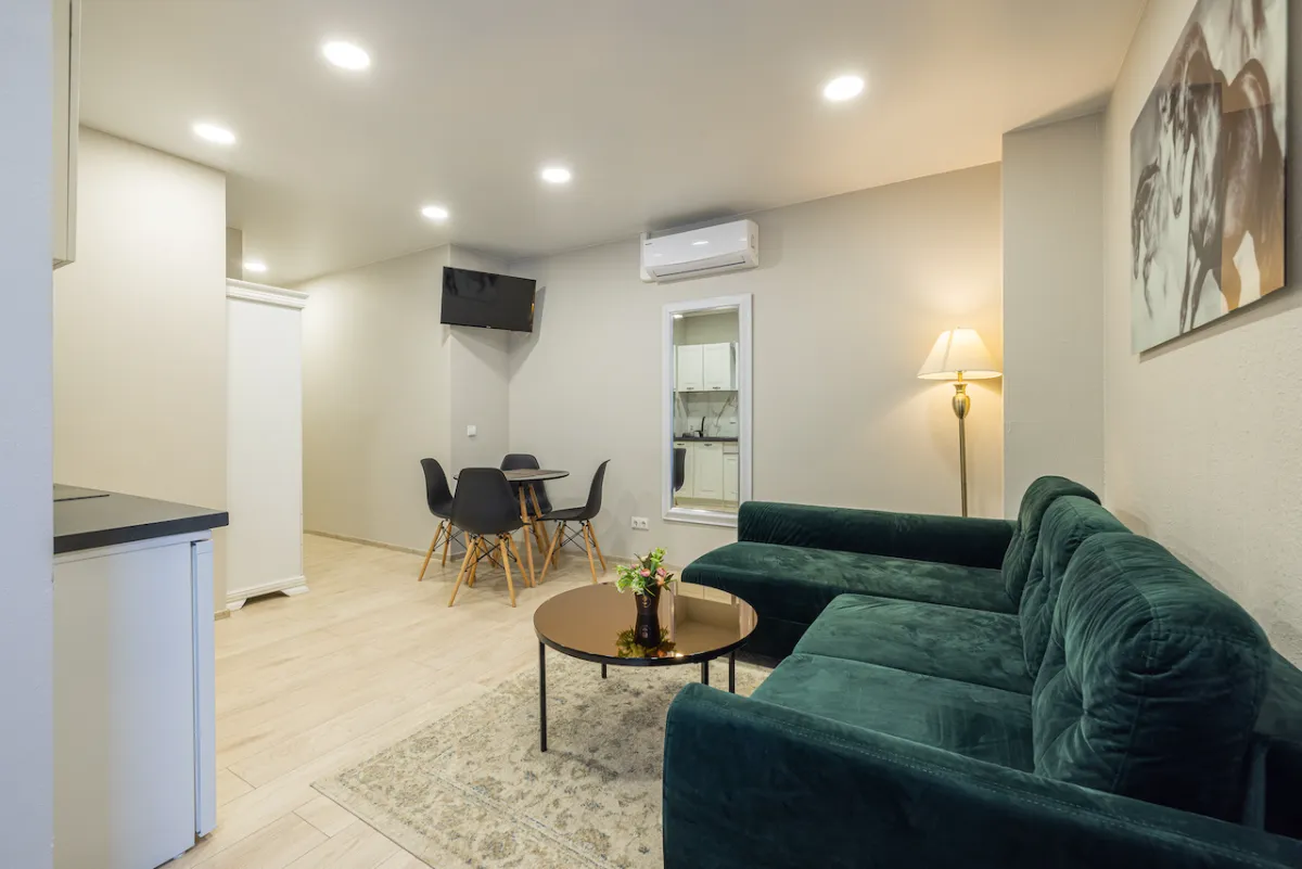 Apartments 2-7 — Dharma Stay